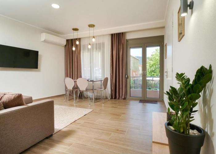 AMVROSIA APARTMENT