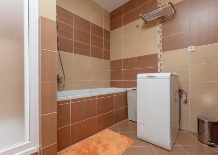 Súkromné apartmány v Crocuse s výhľadom na hory