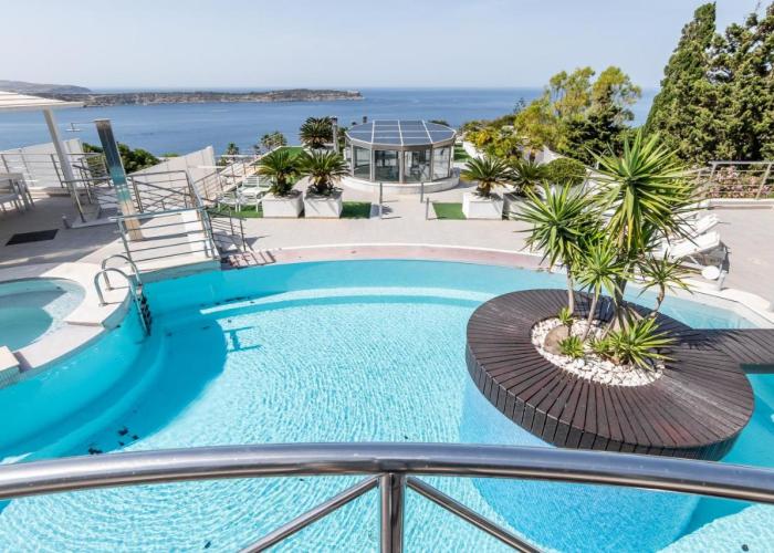 Villa with Mediterranean Sea views