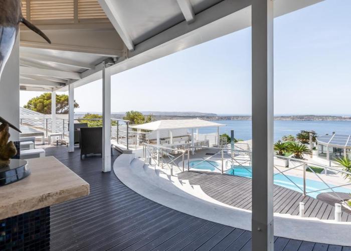 Villa with Mediterranean Sea views