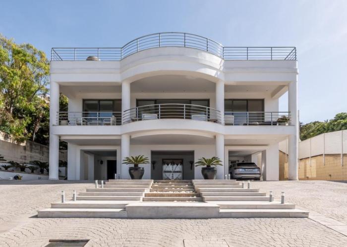 Villa with Mediterranean Sea views