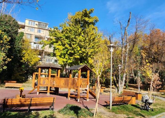 M2 Complex near City Mall with City View in City Center