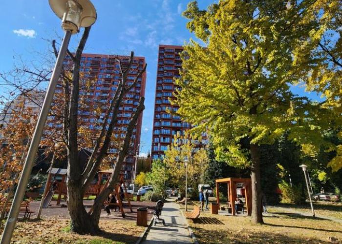 M2 Complex near City Mall with City View in City Center