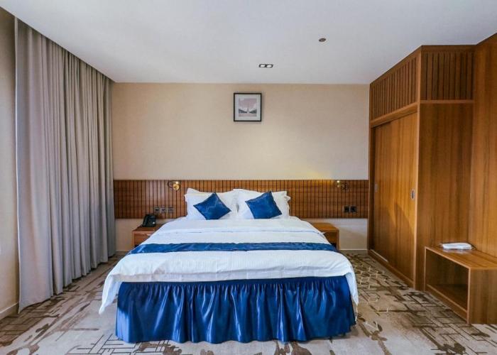 فندق الريان الفضي