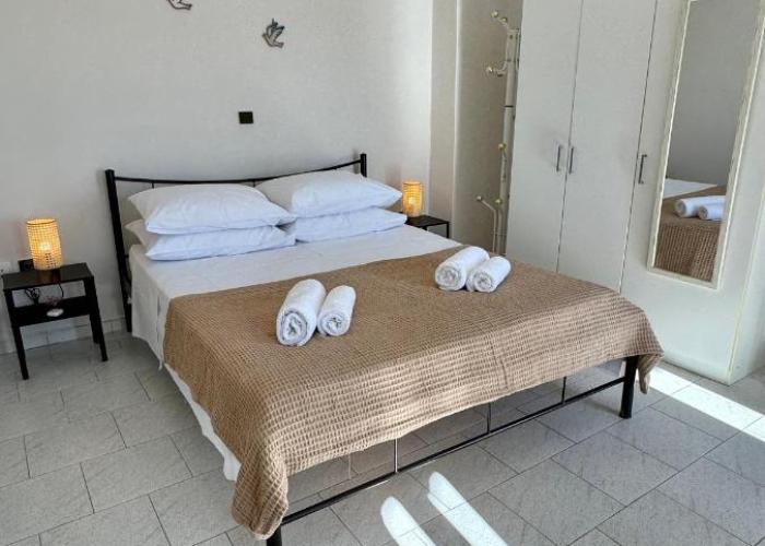 Onar Seaview Apartment in Pythagorio