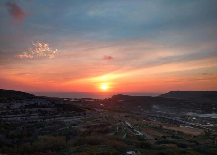 Peaceful 2 bed, 2 bath flat & breathtaking views