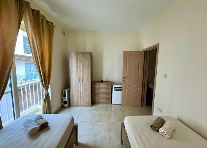 Peaceful 2 bed, 2 bath flat & breathtaking views