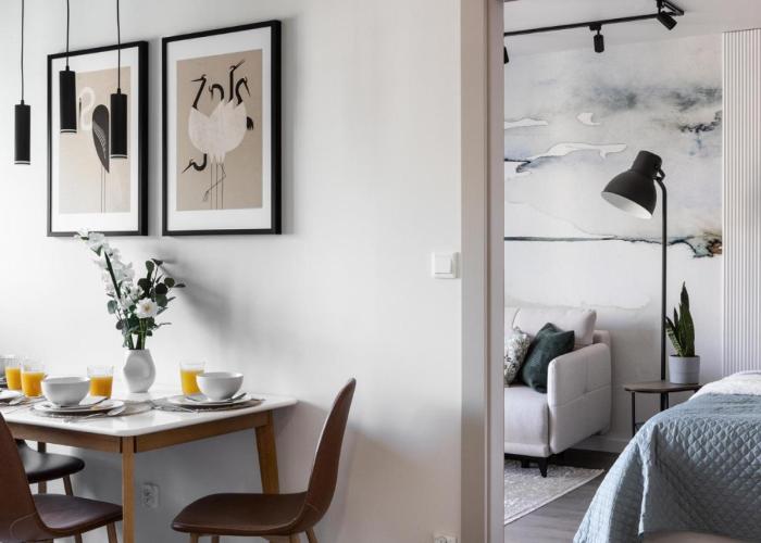 NEW #Madalińskiego57 - city center, new bulding, 2 bedrooms, 2x double beds and a fold-out sofa, separate kitchen, air conditioning, balcony, underground parking, self check in 24h, internet, Netflix, coffee machine, washing machine,1 km to the railway