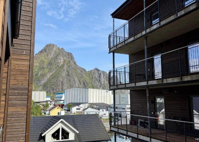 Modern apartment with balcony in the center of Svolvær