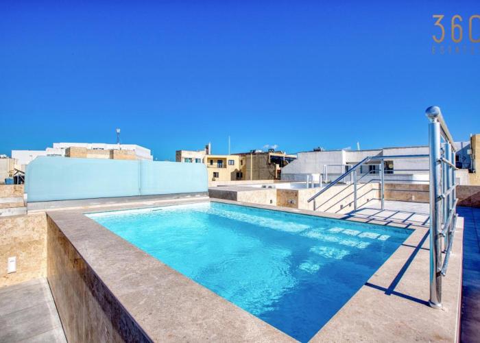 Roof top pool sensations APARTMENTS all with WIFI and AC