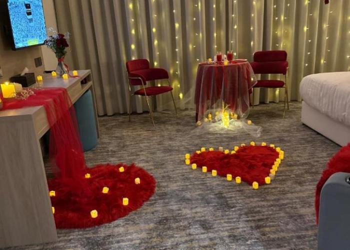 فندق النقاط الثمانية