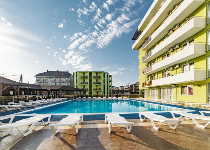 Relax Hotel