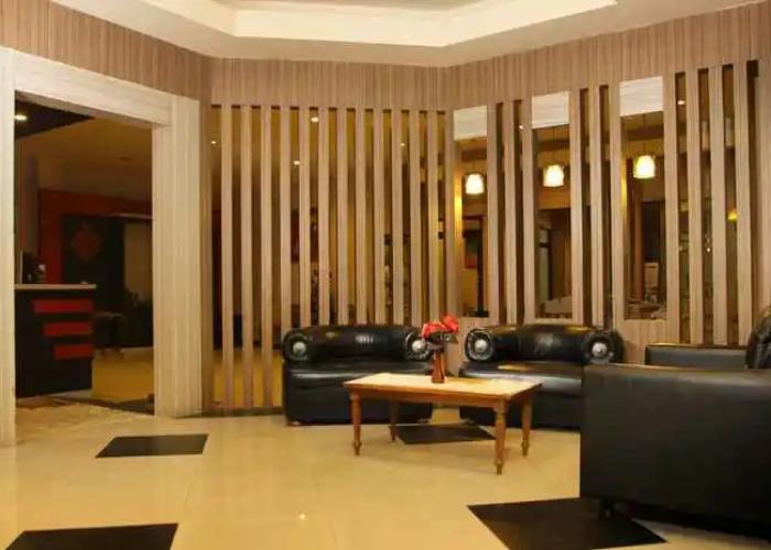 Grand Duta Hotel