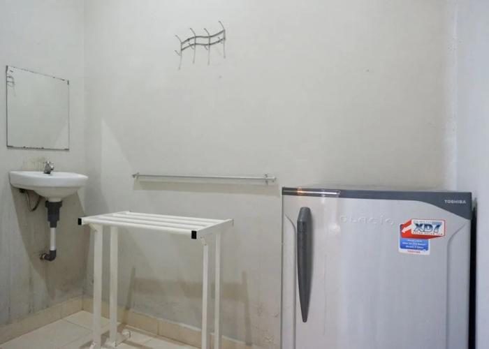 RedDoorz near Mutiara SIS Al Jufrie Airport Palu