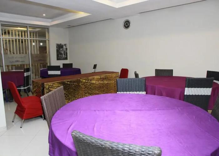 OYO 1656 Parama Su Hotel