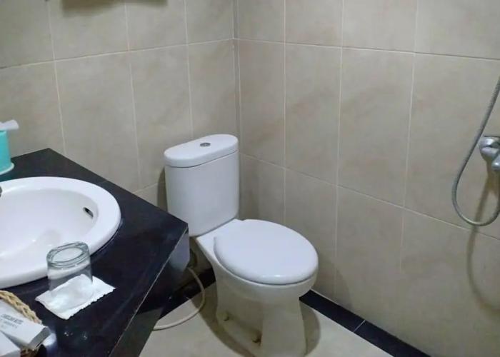 RedDoorz Plus @ Cameloan Hotel Palu