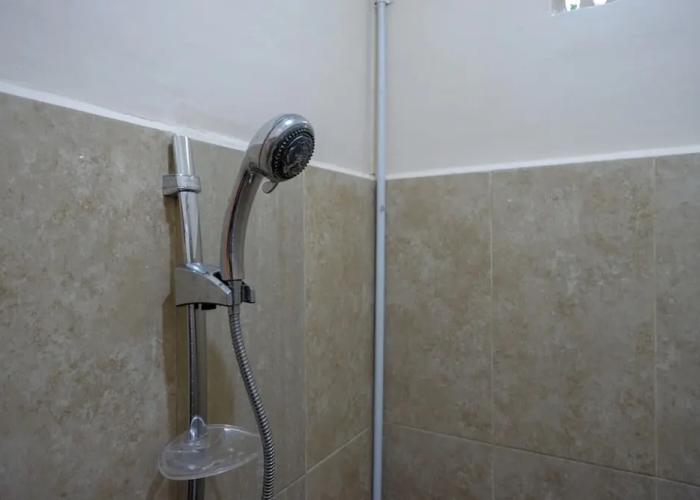 RedDoorz near Millenium Waterpark Palu