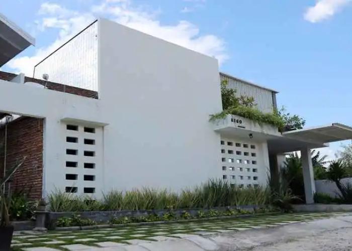 Rego Hotel