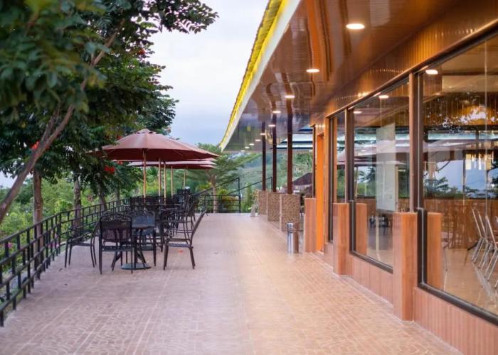 Bukit Indah Doda Hotel & Resorts