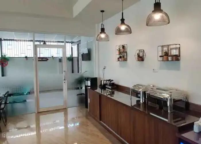 Lucky Hotel Palu