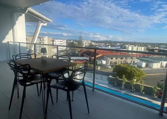 The Top Deck Retreat Ballina