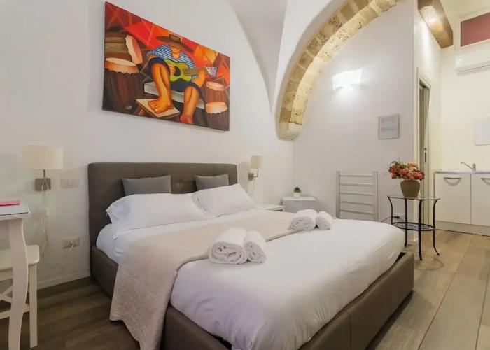 Bari Red Rooms by Wonderful Italy