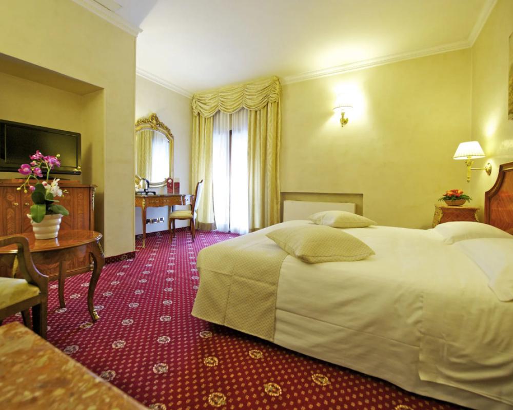 фото Hotel Stendhal