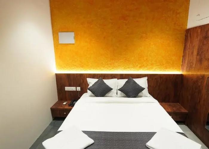 Hotel Hive Inn