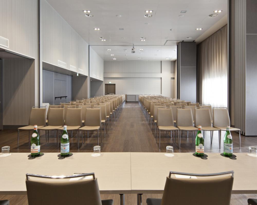 фото NH Parma