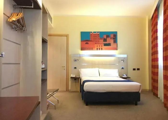 Holiday Inn Express Parma