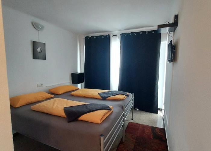 Orsi Hostel