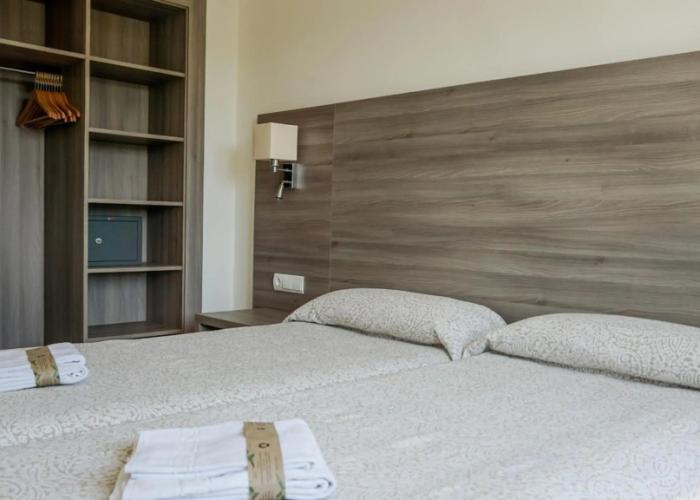 Cabot Tres Torres Apartamentos