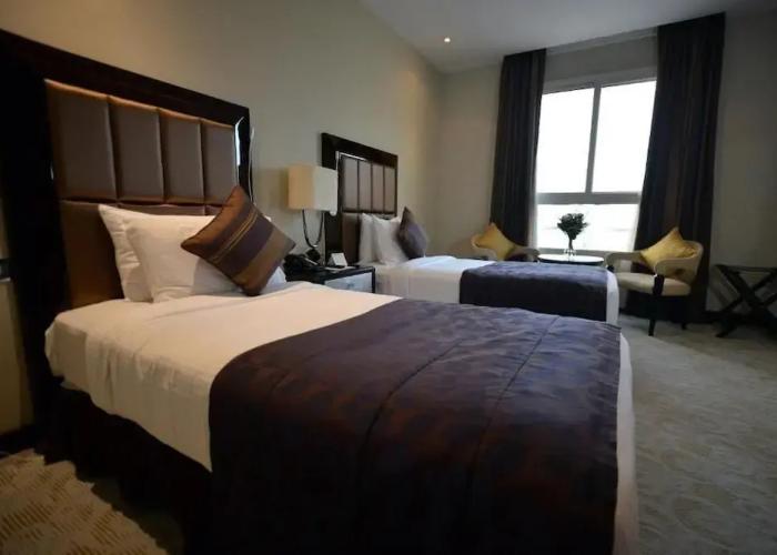 Premium Strato Hotel