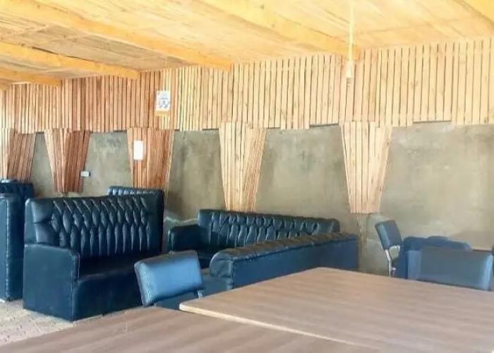 White House Lounge & Accommodation