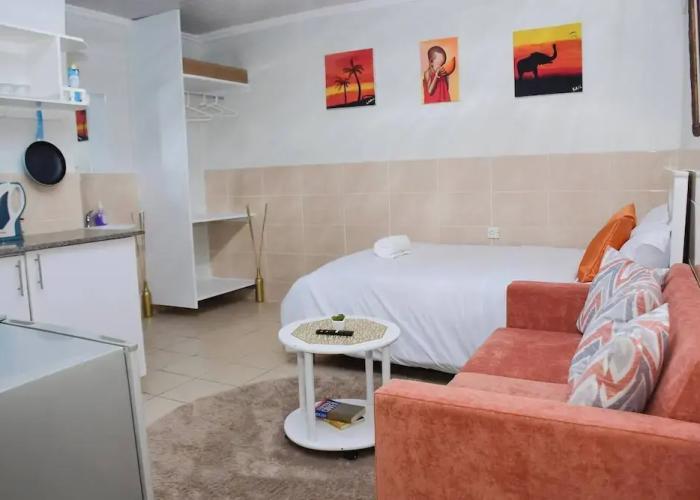 Room-sappire Suits- Cozy Room With Own F