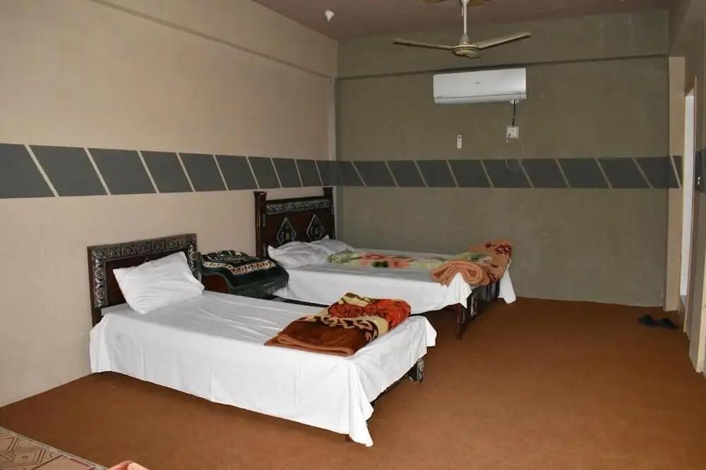 фото Chaudhry Lodge Gilgit