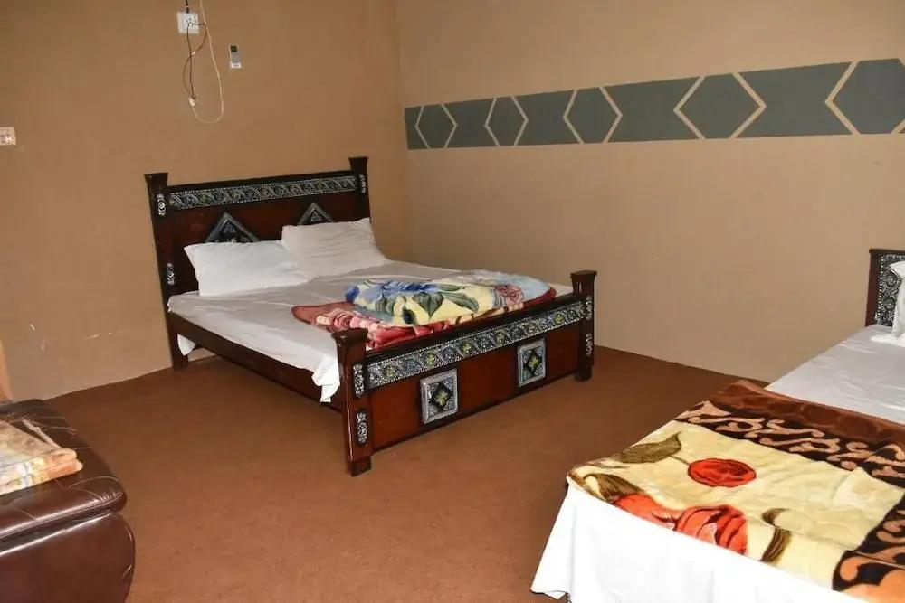фото Chaudhry Lodge Gilgit