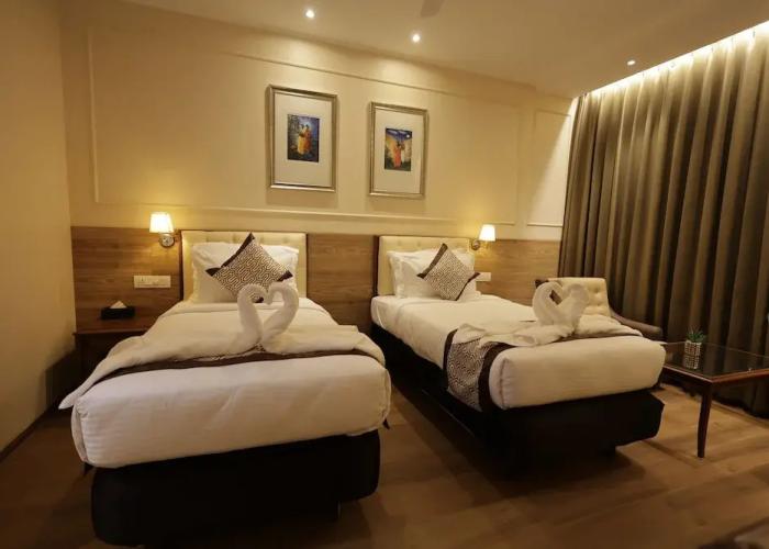 Hotel Aashray Inn