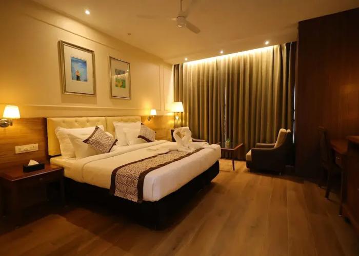 Hotel Aashray Inn