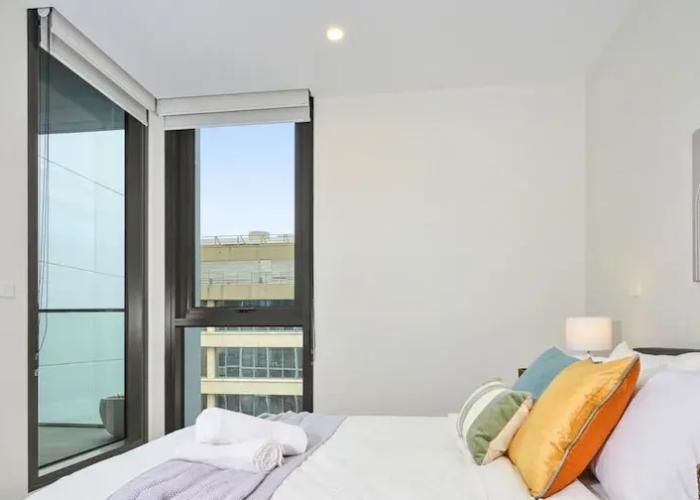 Kozyguru | Moonee Ponds | Modern 1 Bed Apt Parking
