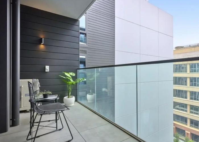 Kozyguru | Moonee Ponds | Modern 1 Bed Apt Parking
