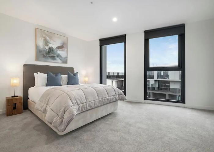 Hobson Apartments by Urban Rest