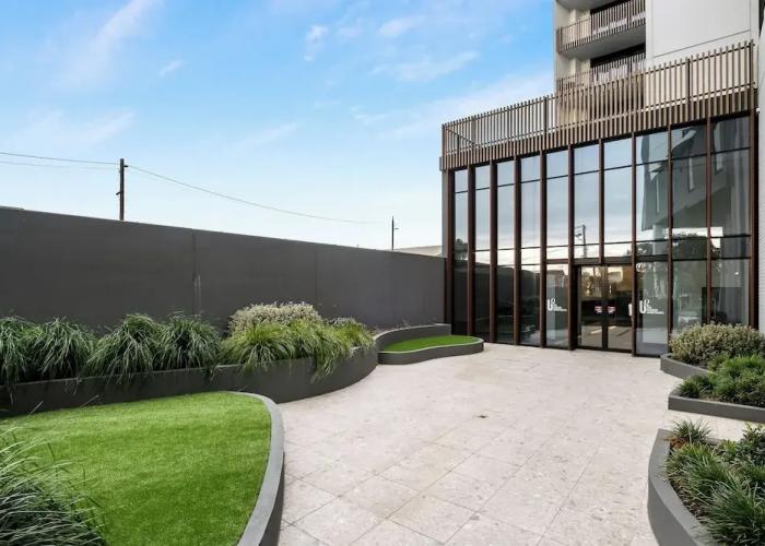 Hobson Apartments by Urban Rest