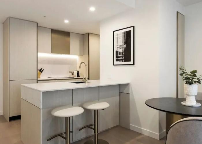 City Road Apartment by Urban Rest