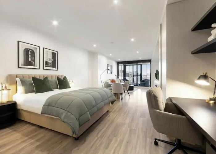 City Road Apartment by Urban Rest