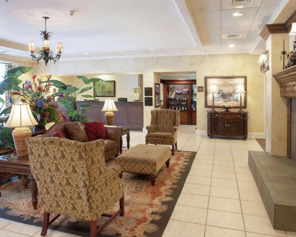 Pensacola Suites Hotel