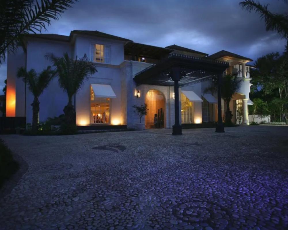 Casa Colonial Beach & Spa