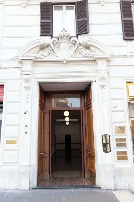 фото Tritone Luxury Suites Piazza del Popolo