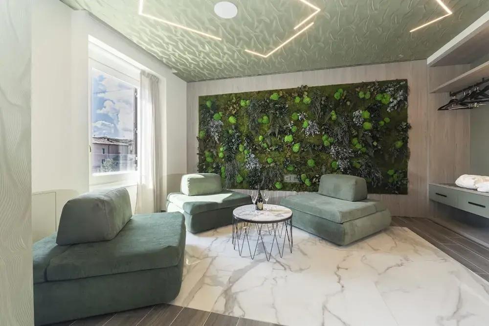 фото Tritone Luxury Suites Piazza del Popolo
