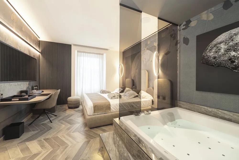 фото Tritone Luxury Suites Piazza del Popolo